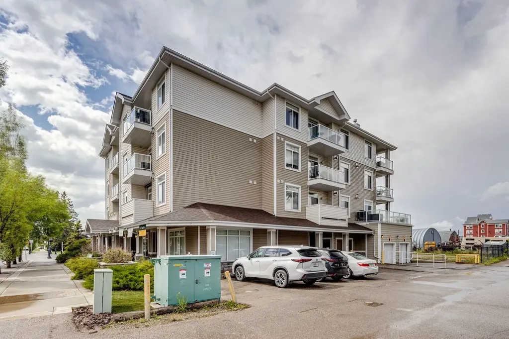 132 1 Avenue NW Airdrie AB T4B 3H4