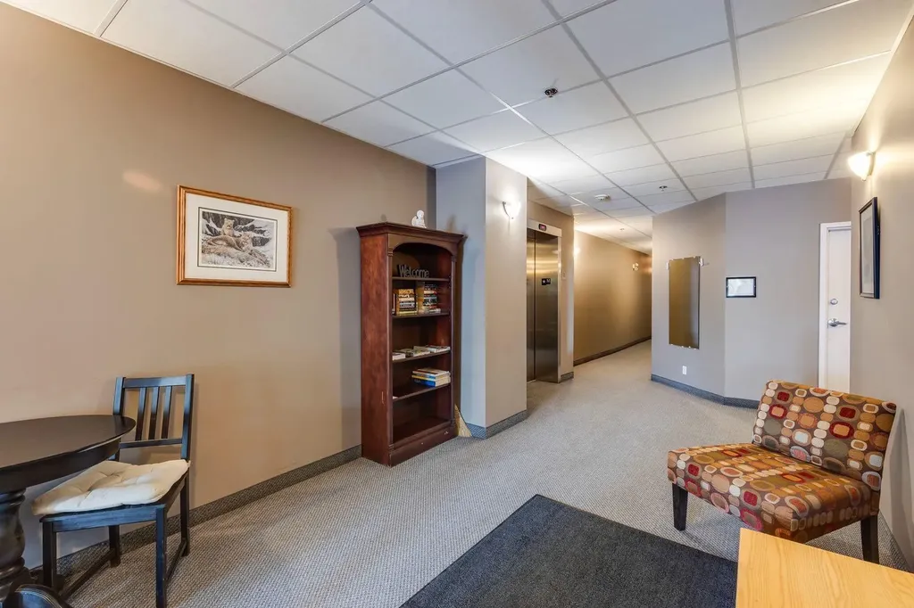 132 1 Avenue NW Airdrie AB T4B 3H4