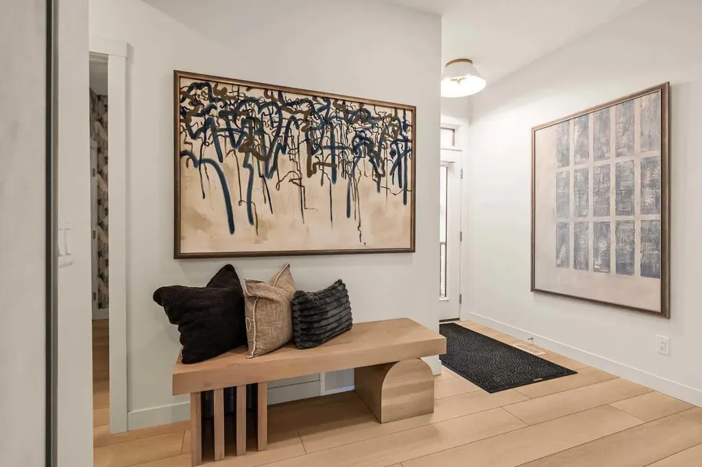 148 Lucas Green NW Calgary AB T3P 2X9