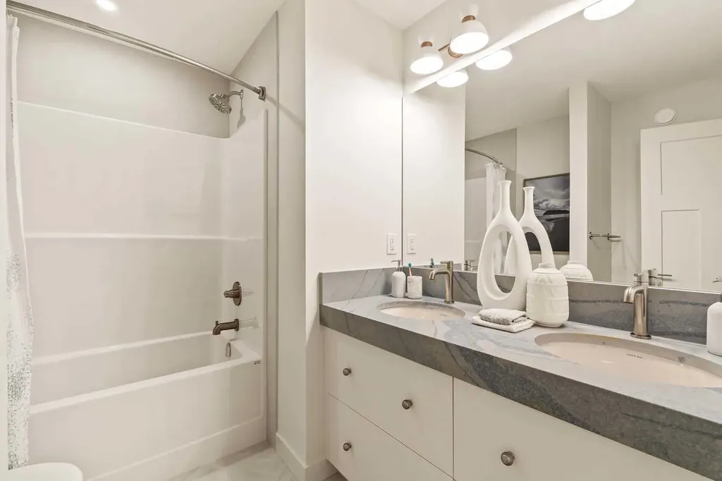 148 Lucas Green NW Calgary AB T3P 2X9