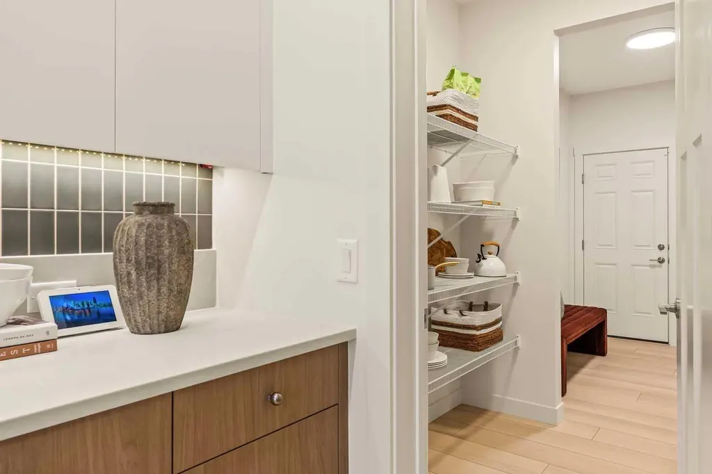 148 Lucas Green NW Calgary AB T3P 2X9