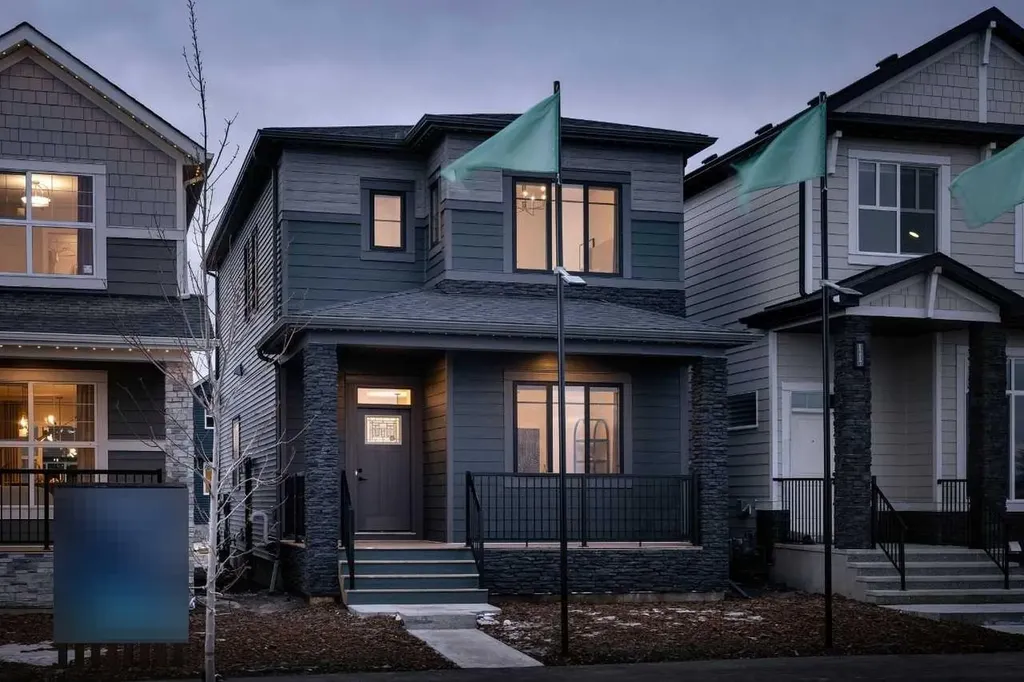 55 Creekview Avenue SW Calgary AB T2X4Y1