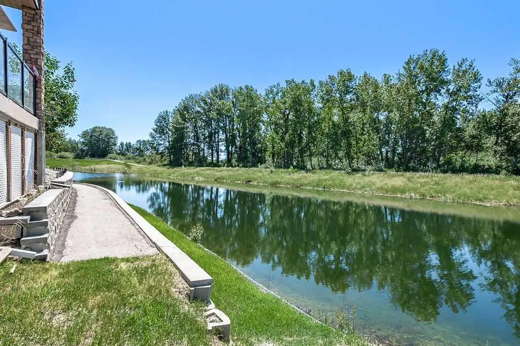 500 7 Street NW High River AB T1V 1T6