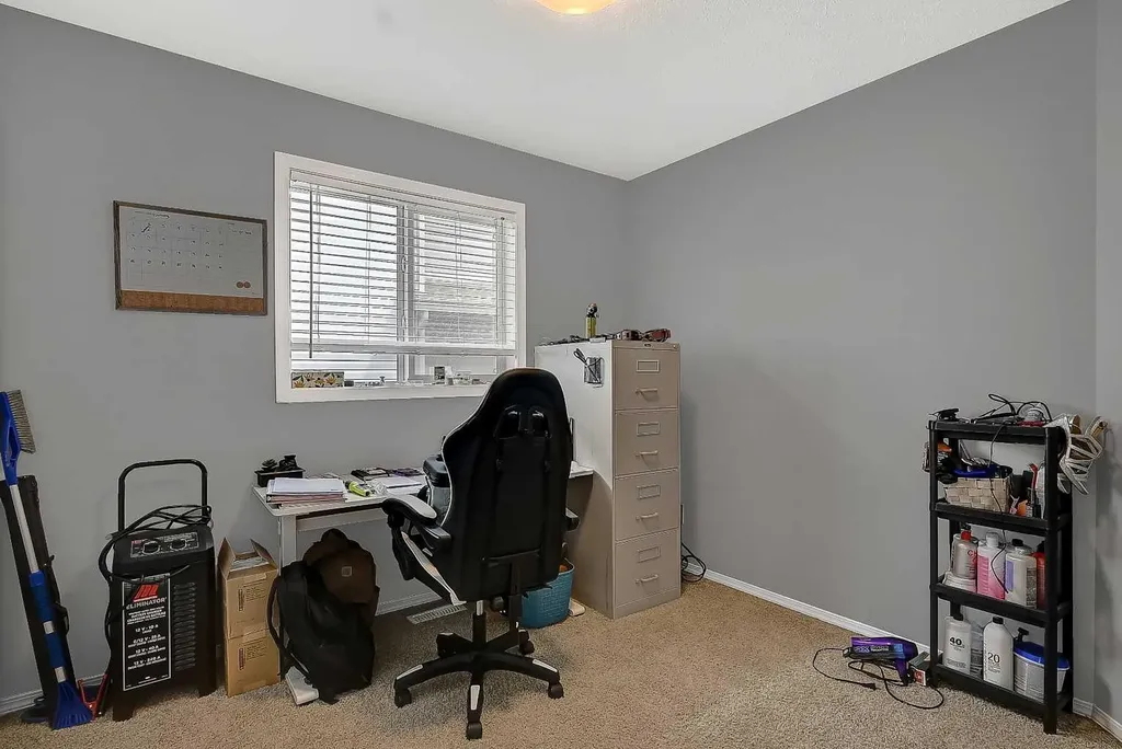 11246 74 Avenue Grande Prairie AB T6W0C6
