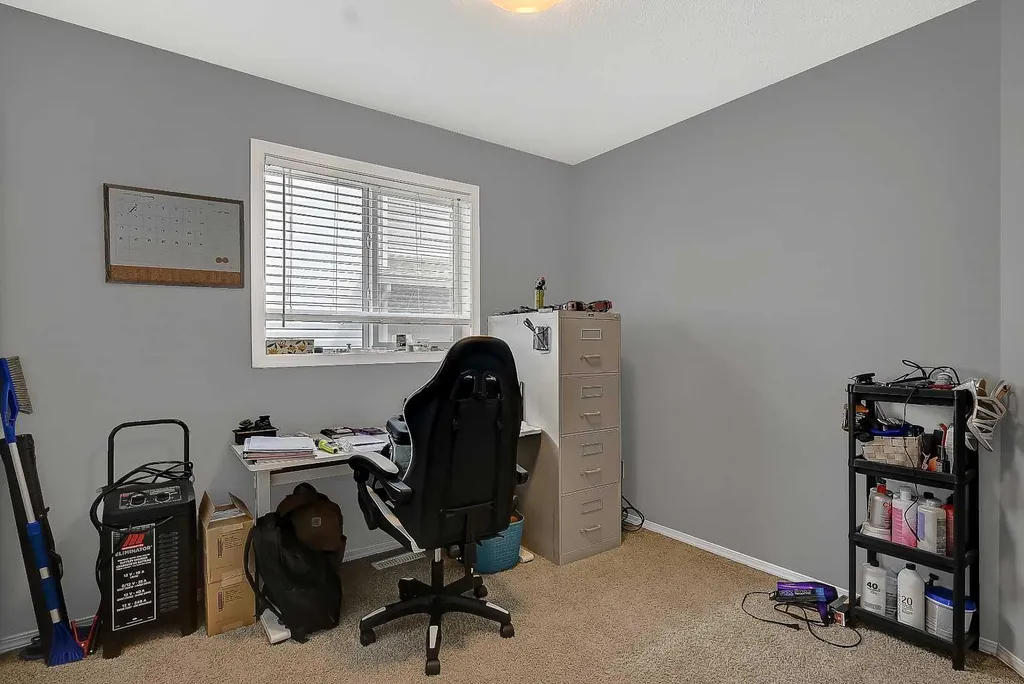 11246 74 Avenue Grande Prairie AB T6W0C6