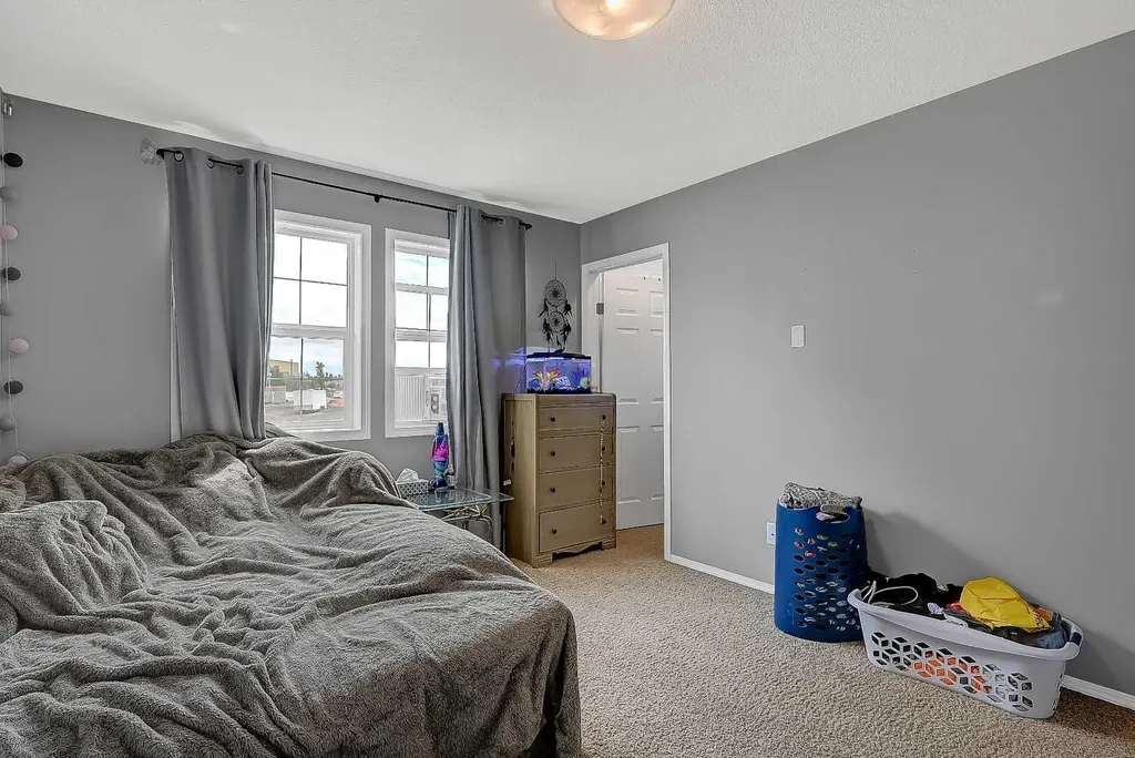 11246 74 Avenue Grande Prairie AB T6W0C6