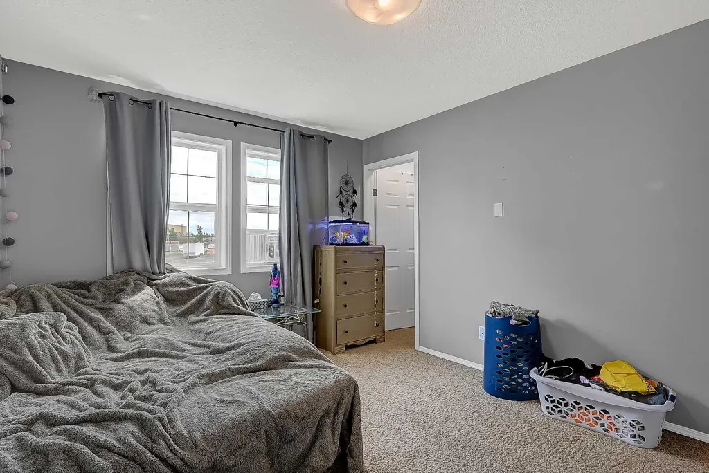 11246 74 Avenue Grande Prairie AB T6W0C6