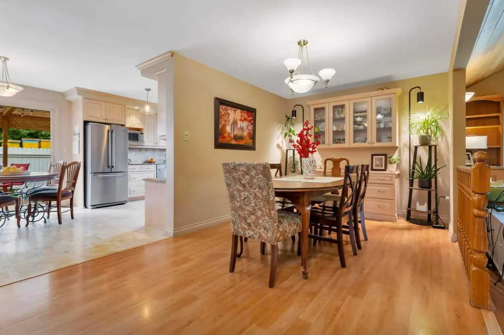 69 Mccullough Crescent Red Deer AB T4R 1S5