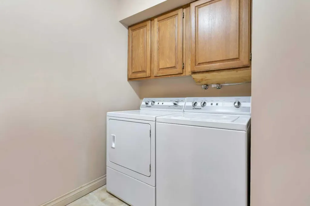 69 Mccullough Crescent Red Deer AB T4R 1S5