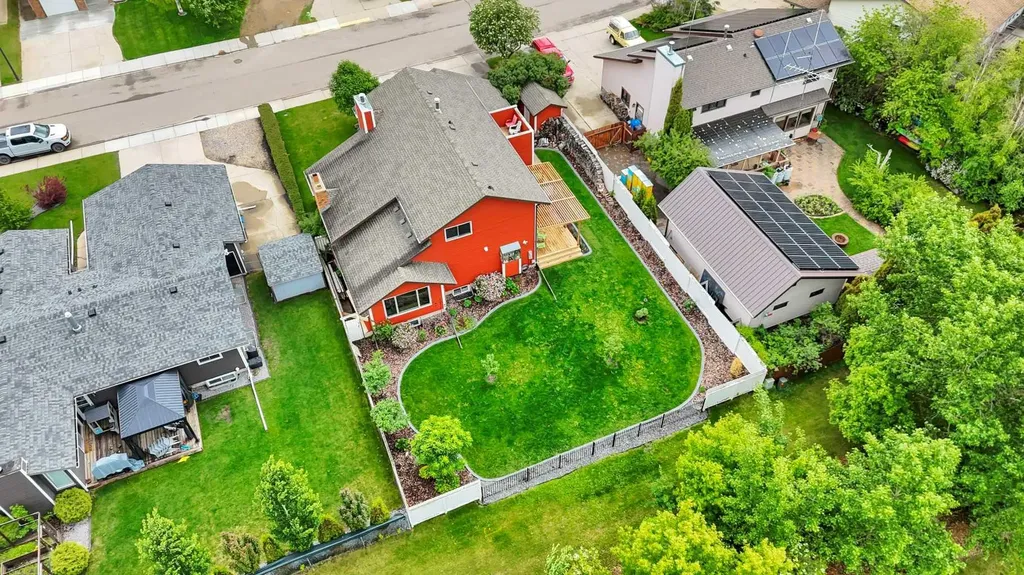 69 Mccullough Crescent Red Deer AB T4R 1S5