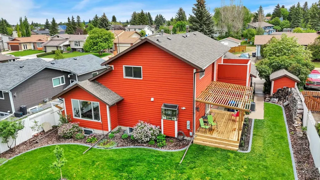 69 Mccullough Crescent Red Deer AB T4R 1S5