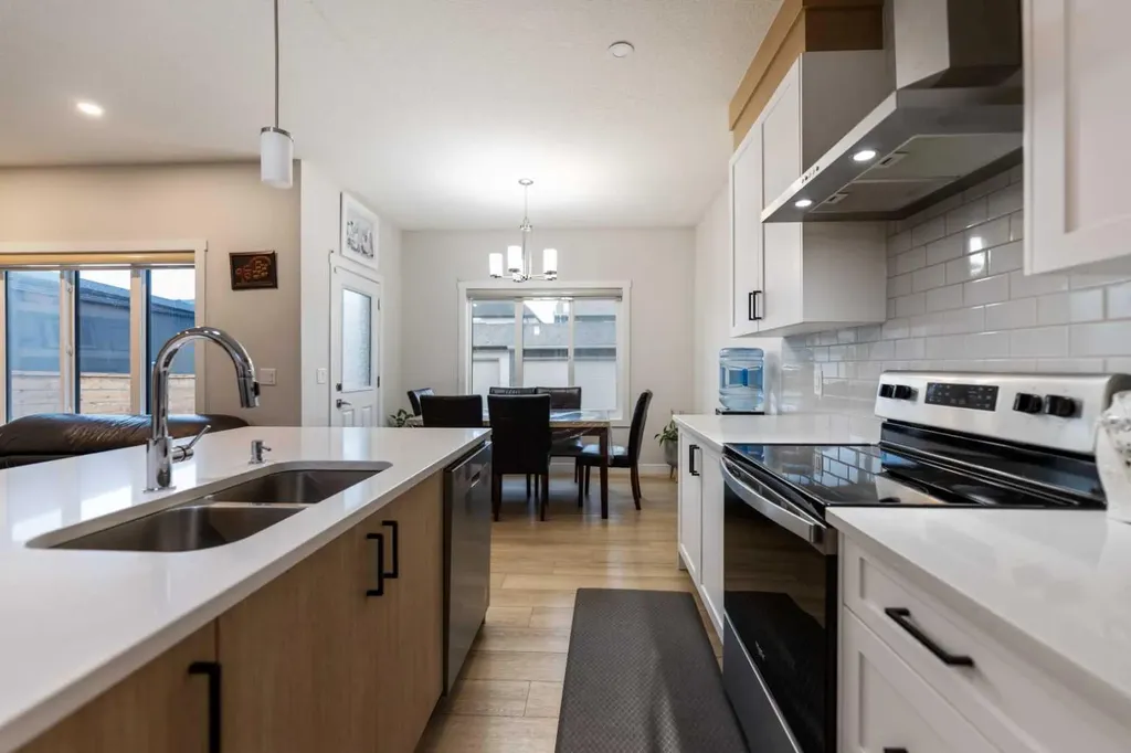 260 Homestead Grove NE Calgary AB T3J 5R8