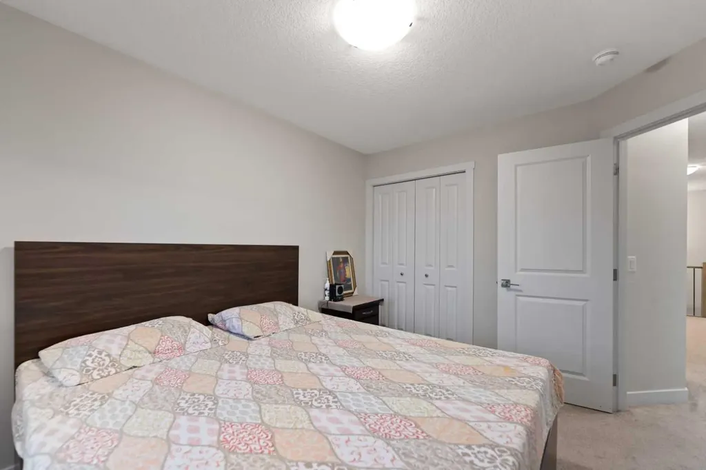 260 Homestead Grove NE Calgary AB T3J 5R8