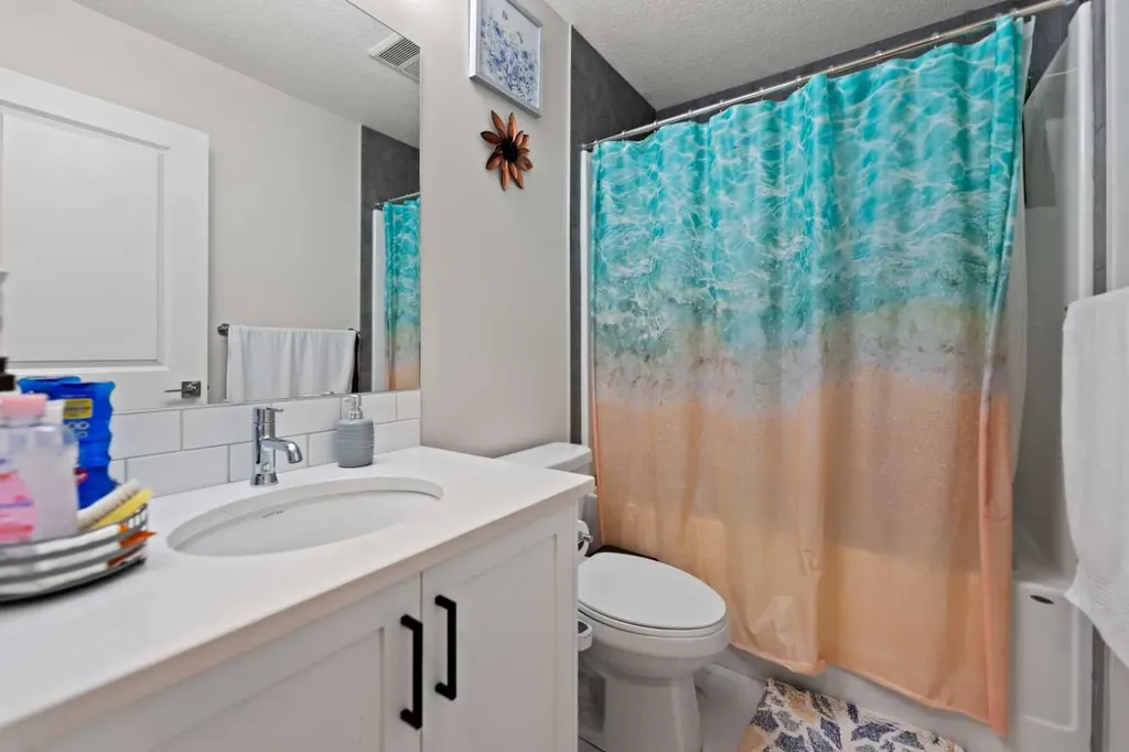 260 Homestead Grove NE Calgary AB T3J 5R8
