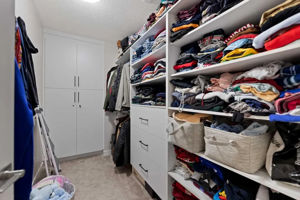 260 Homestead Grove NE Calgary AB T3J 5R8