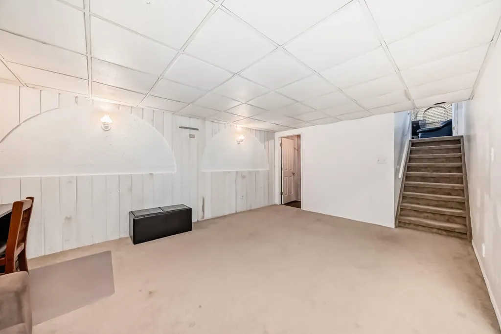 28 Rundlelawn Place NE Calgary AB T1Y3P5