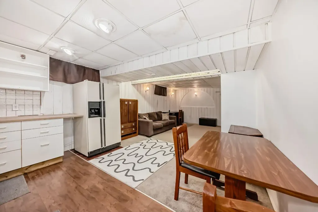 28 Rundlelawn Place NE Calgary AB T1Y3P5