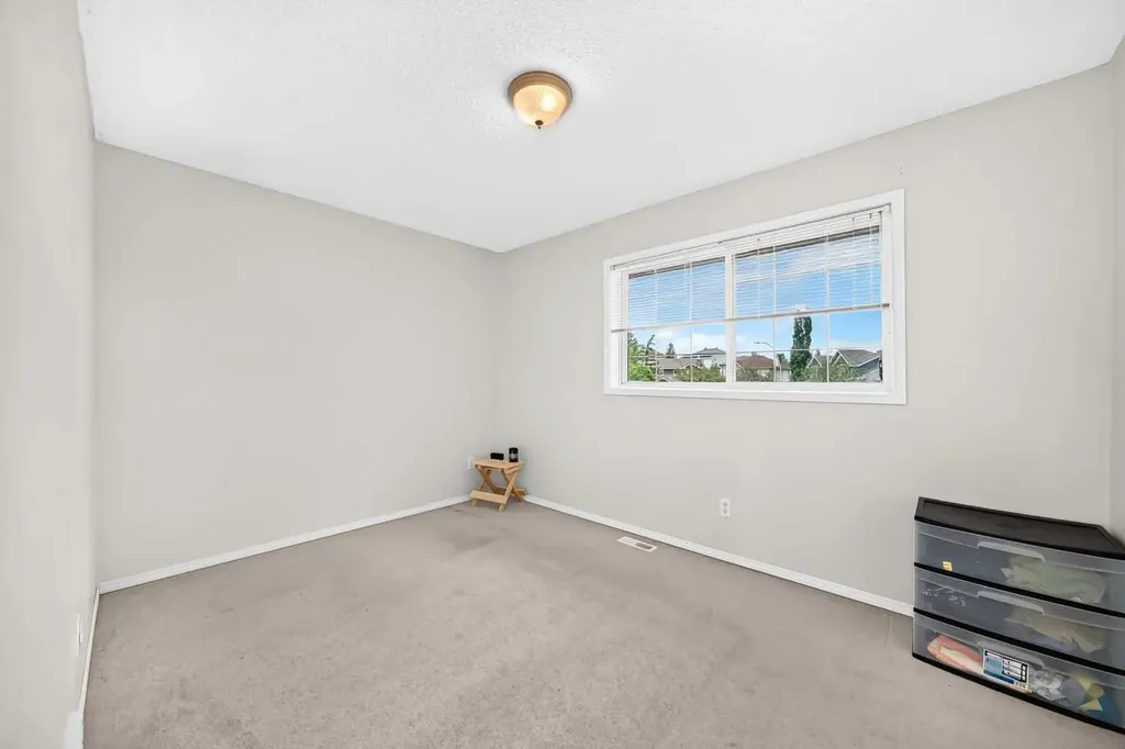 27 Covette Green NE Calgary AB T3K 4P1