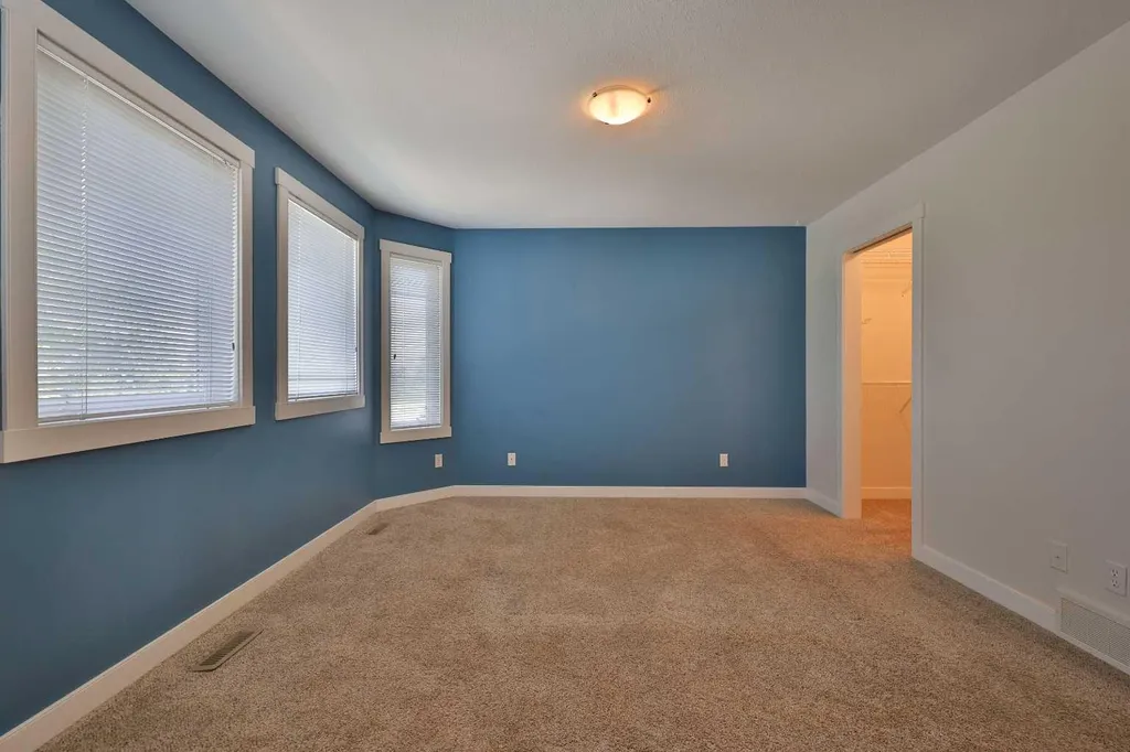 86 Riverstone Boulevard W Lethbridge AB T1K 7X5