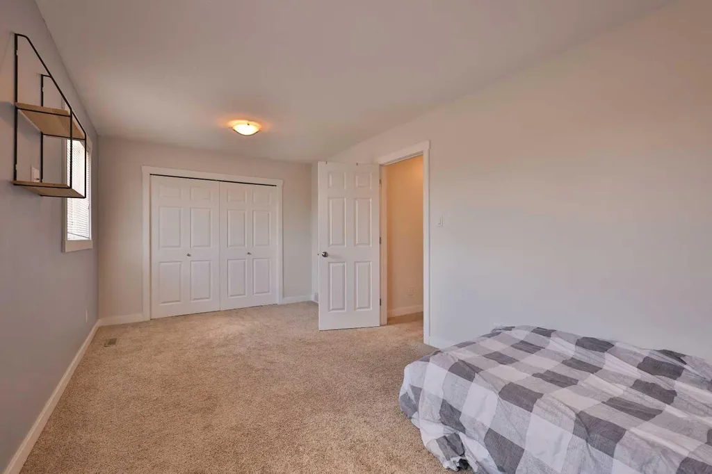 86 Riverstone Boulevard W Lethbridge AB T1K 7X5