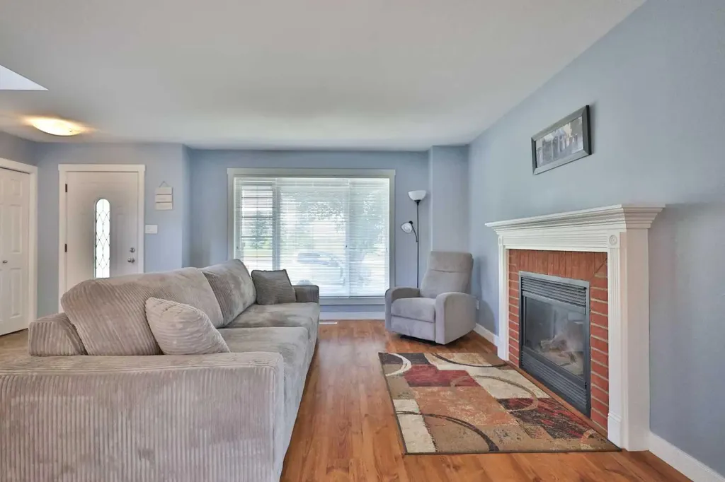 86 Riverstone Boulevard W Lethbridge AB T1K 7X5