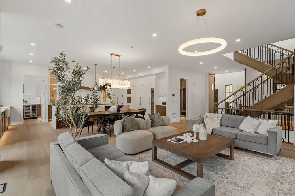 4719 Chapel Road NW Calgary AB T2L 1A7