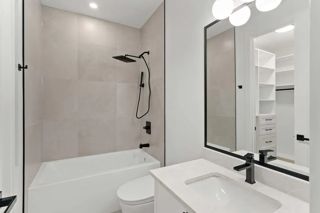 4719 Chapel Road NW Calgary AB T2L 1A7