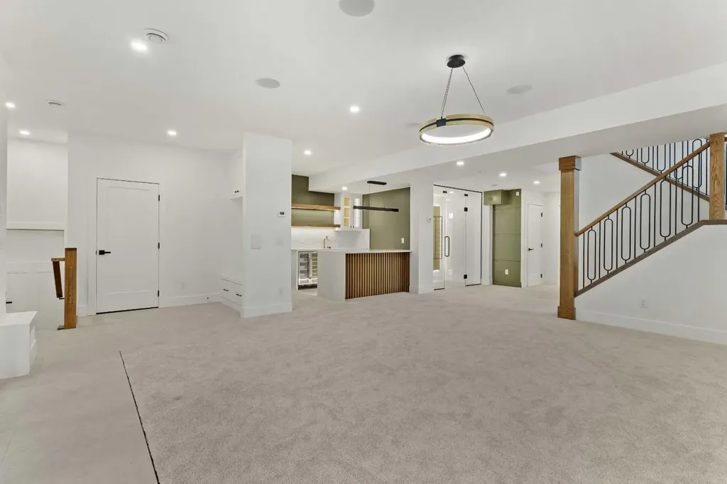 4719 Chapel Road NW Calgary AB T2L 1A7
