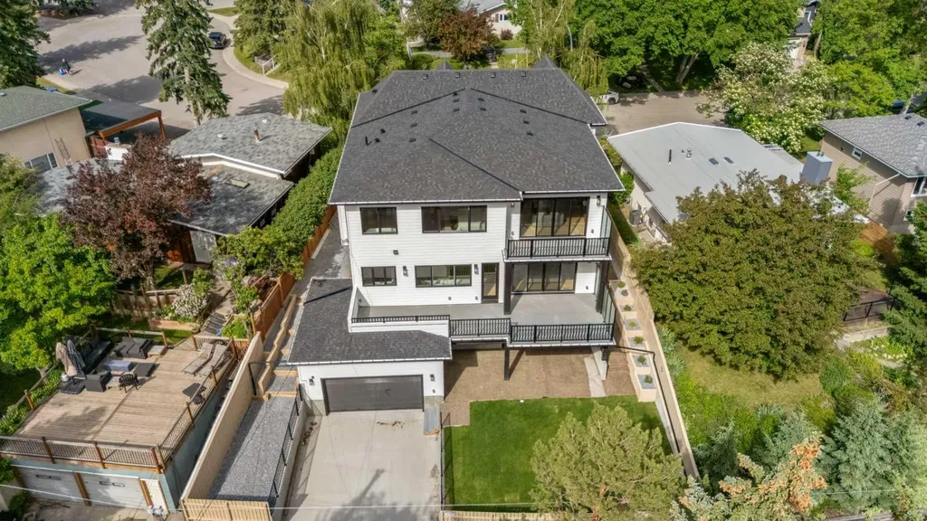 4719 Chapel Road NW Calgary AB T2L 1A7