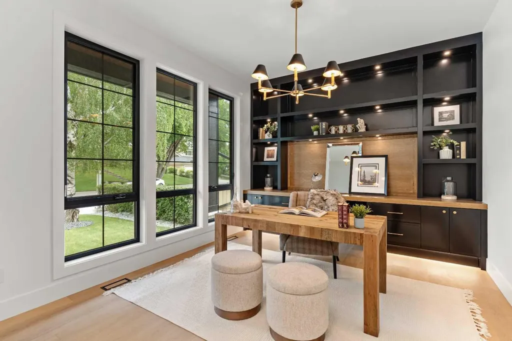 4719 Chapel Road NW Calgary AB T2L 1A7