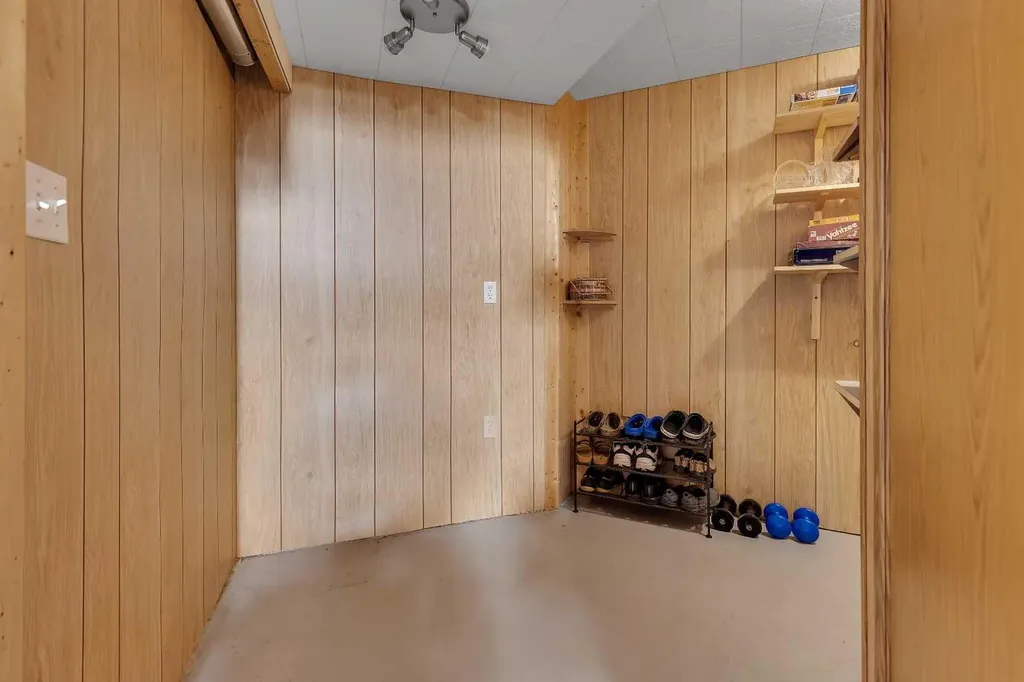 56 Coverdale Place NE Calgary AB T3K 4E9