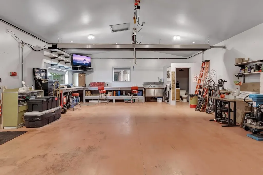 56 Coverdale Place NE Calgary AB T3K 4E9