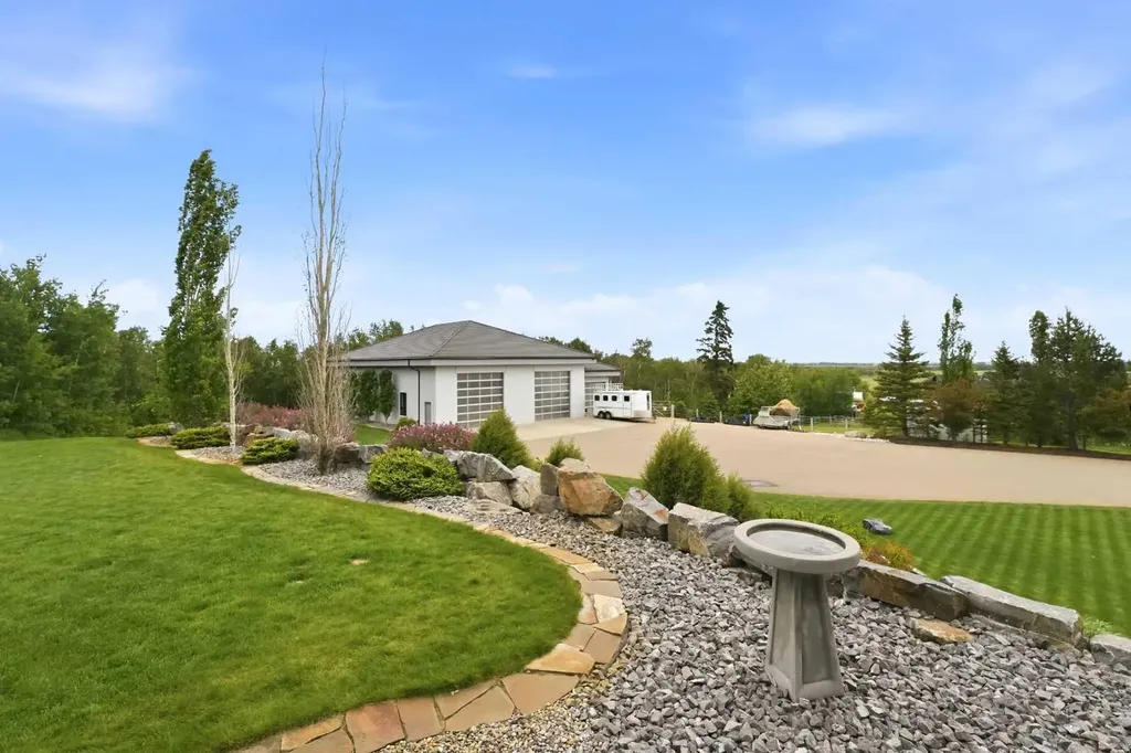 255038 Township Road 434 Rural Ponoka County AB T4J 1R2