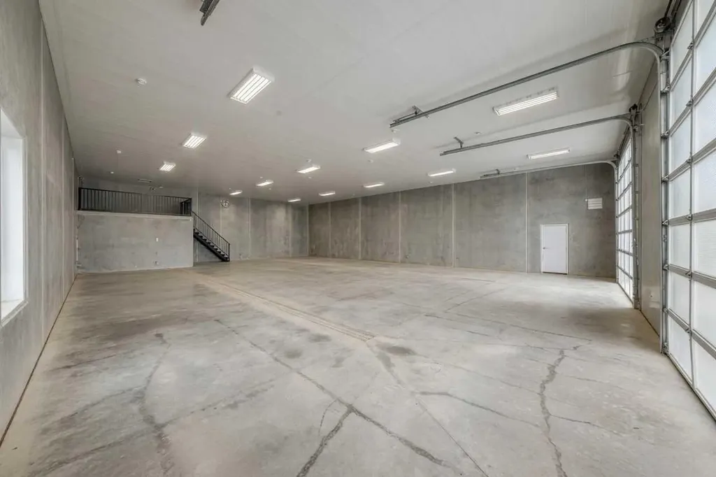 255038 Township Road 434 Rural Ponoka County AB T4J 1R2