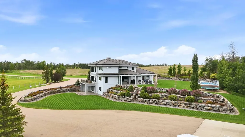 255038 Township Road 434 Rural Ponoka County AB T4J 1R2