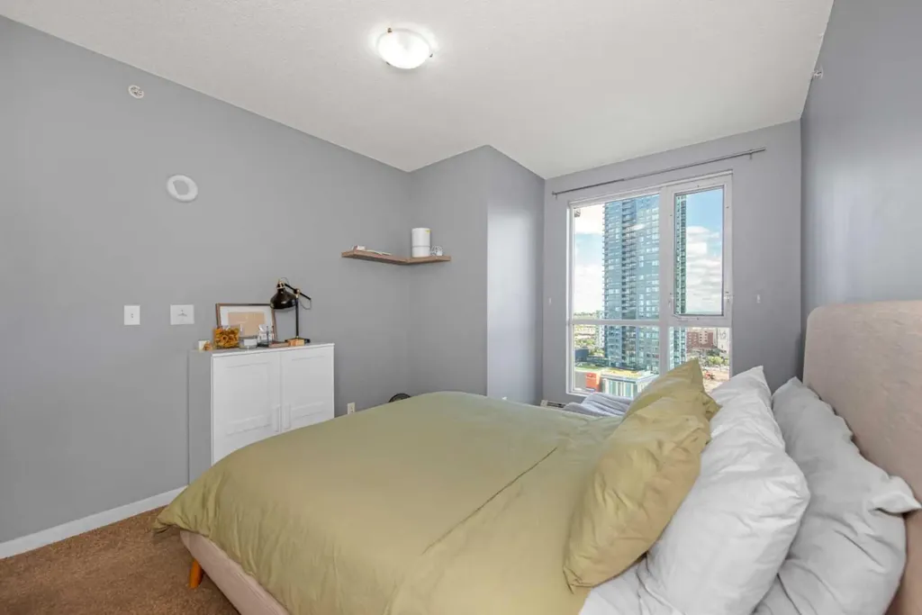 325 3 Street SE Calgary AB T2G0T9