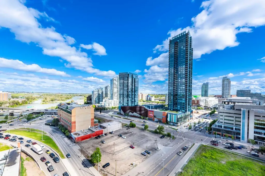 325 3 Street SE Calgary AB T2G0T9