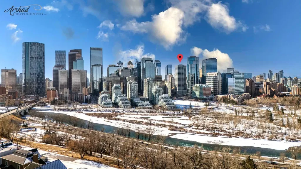 325 3 Street SE Calgary AB T2G0T9