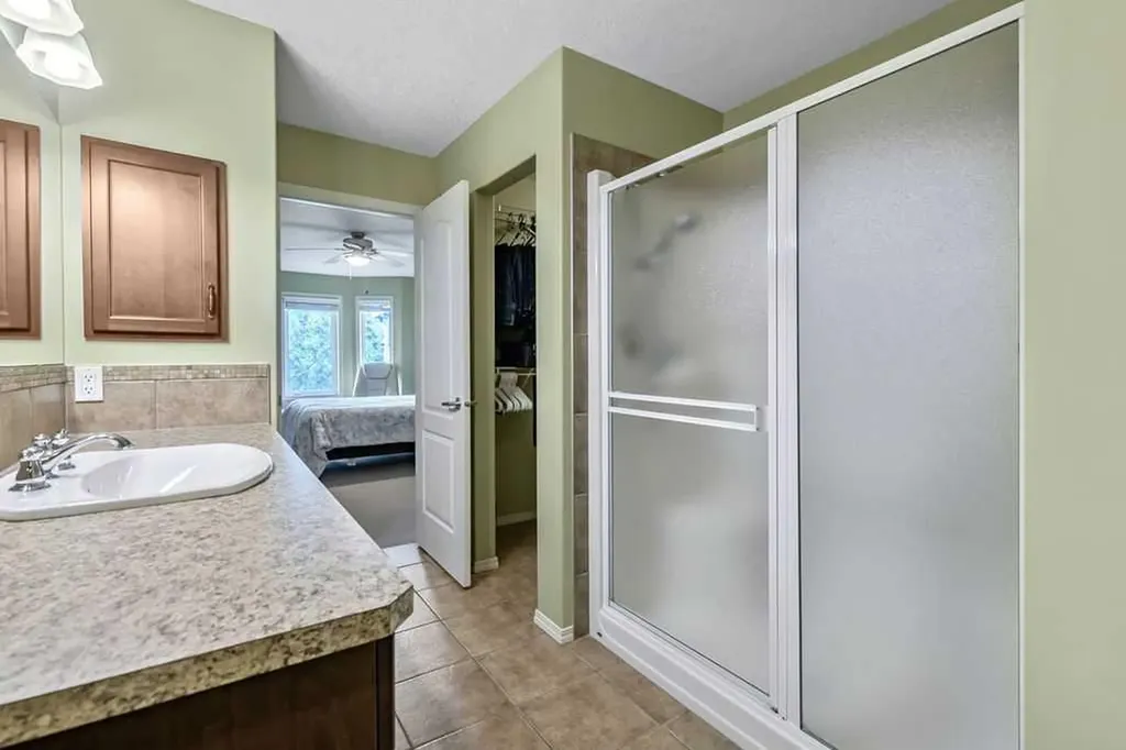 1803 Riverside Drive NW High River AB T1V 0A2