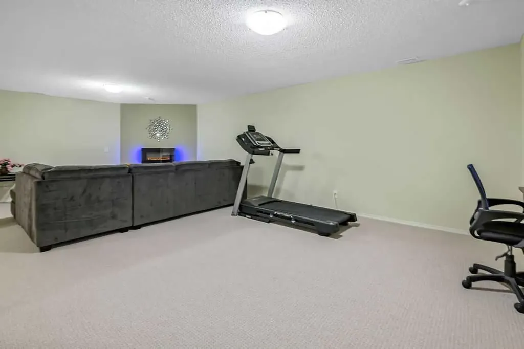 1803 Riverside Drive NW High River AB T1V 0A2