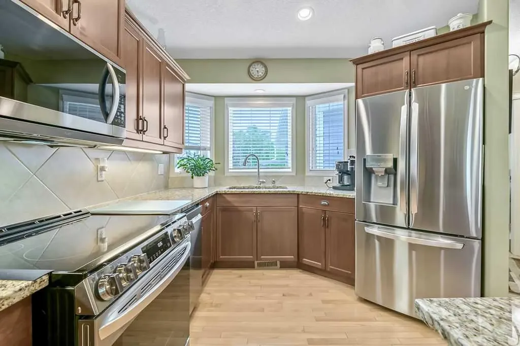 1803 Riverside Drive NW High River AB T1V 0A2
