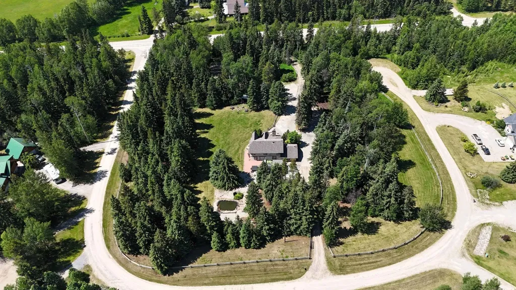 11 Bench Creek Estate Edson AB T7E 0B3