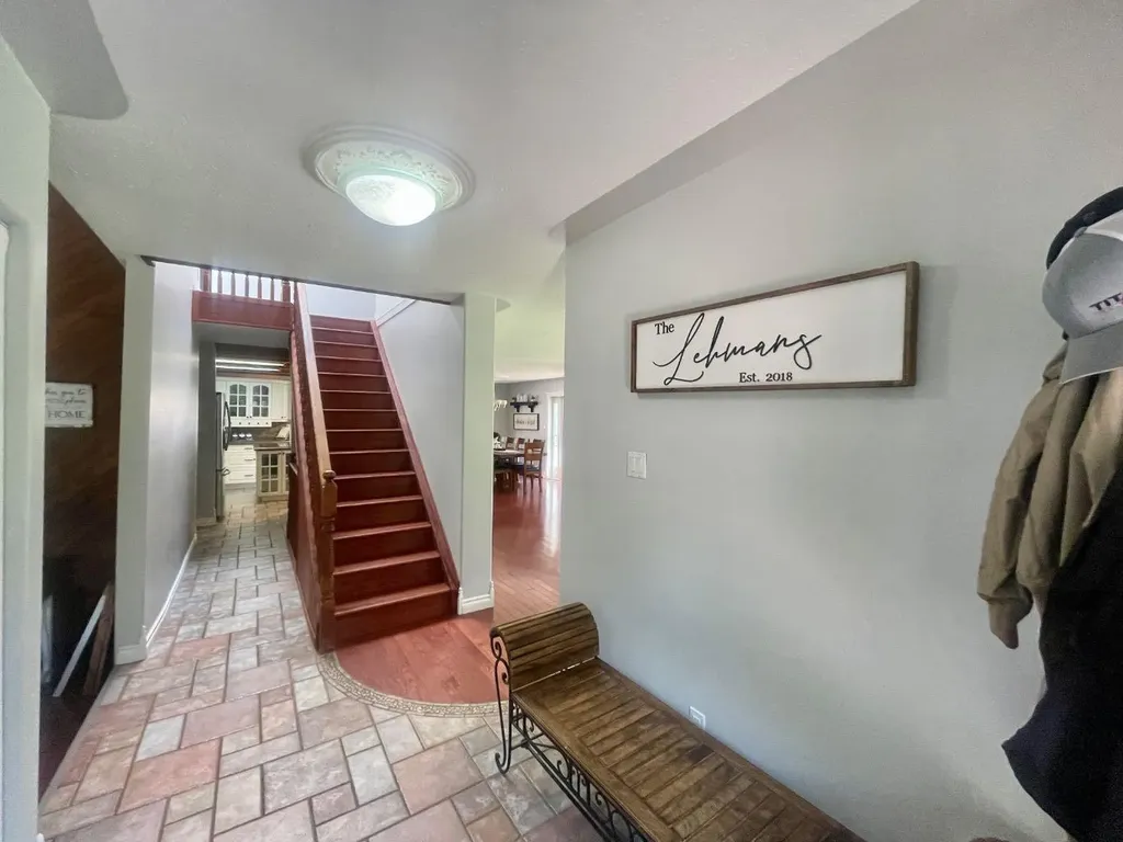 11 Bench Creek Estate Edson AB T7E 0B3