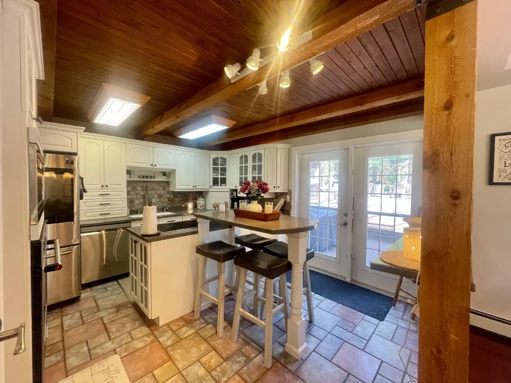 11 Bench Creek Estate Edson AB T7E 0B3