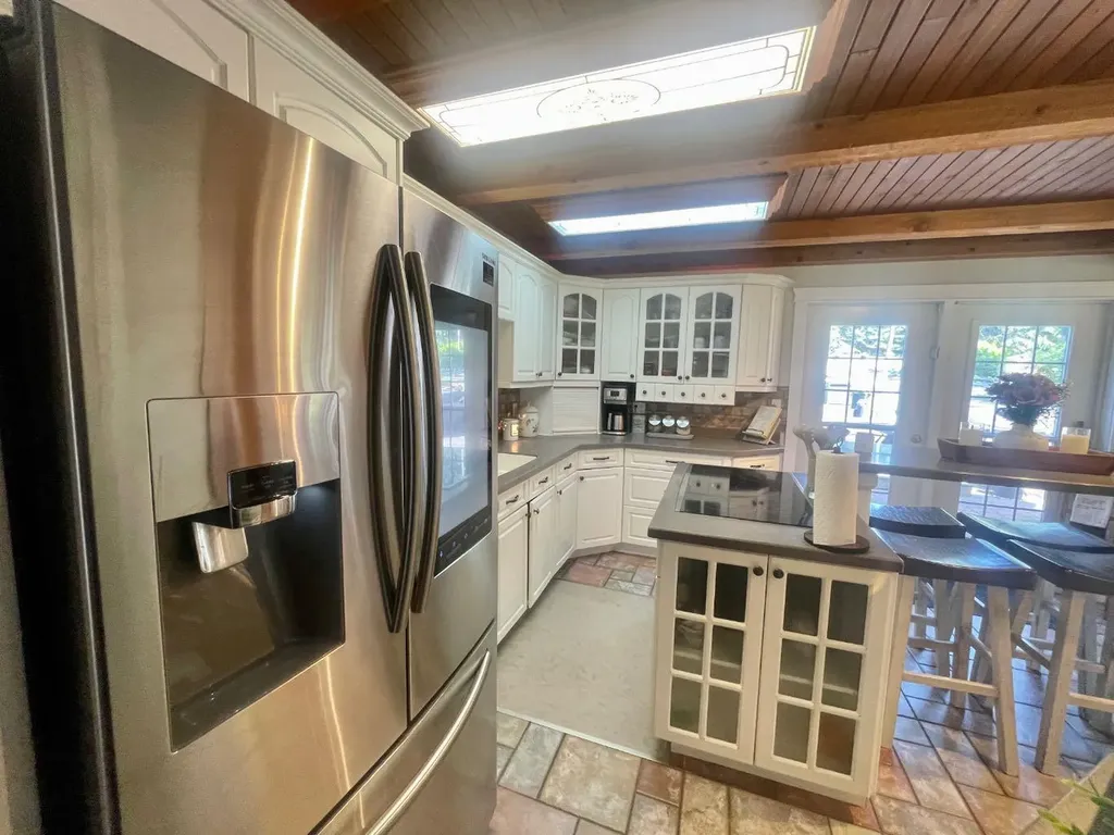 11 Bench Creek Estate Edson AB T7E 0B3