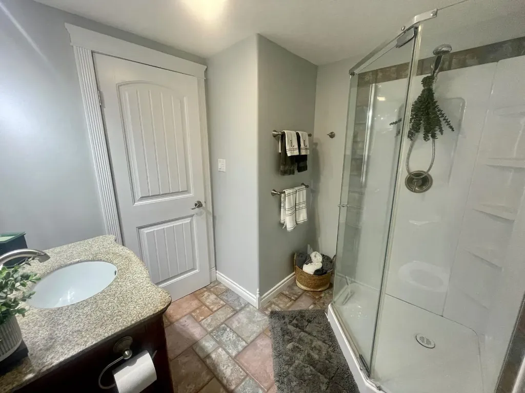 11 Bench Creek Estate Edson AB T7E 0B3