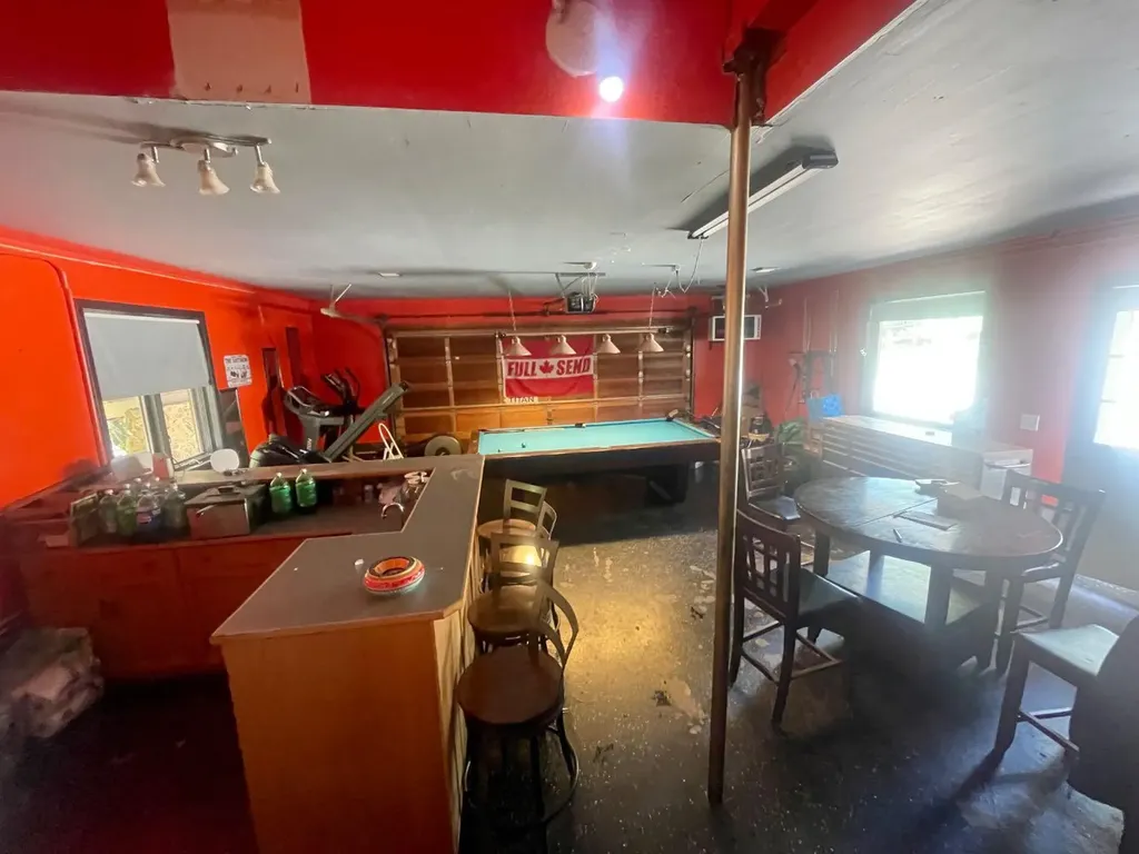 11 Bench Creek Estate Edson AB T7E 0B3