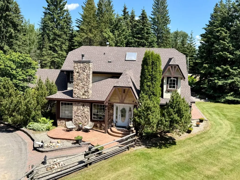 11 Bench Creek Estate Edson AB T7E 0B3