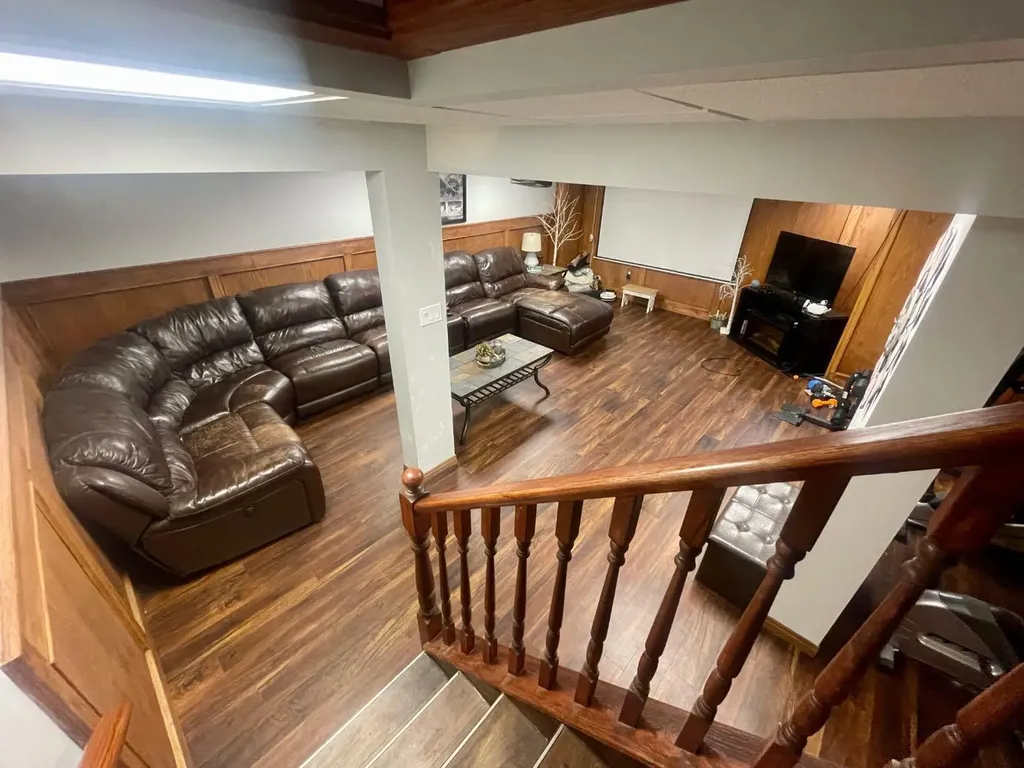 11 Bench Creek Estate Edson AB T7E 0B3