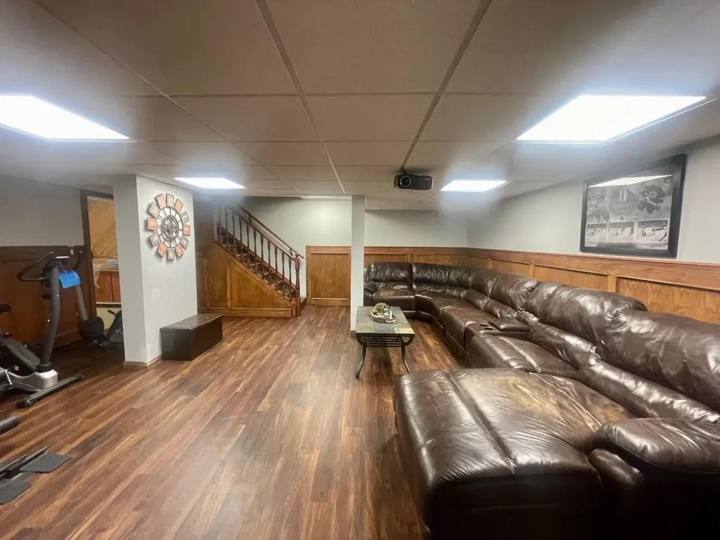 11 Bench Creek Estate Edson AB T7E 0B3